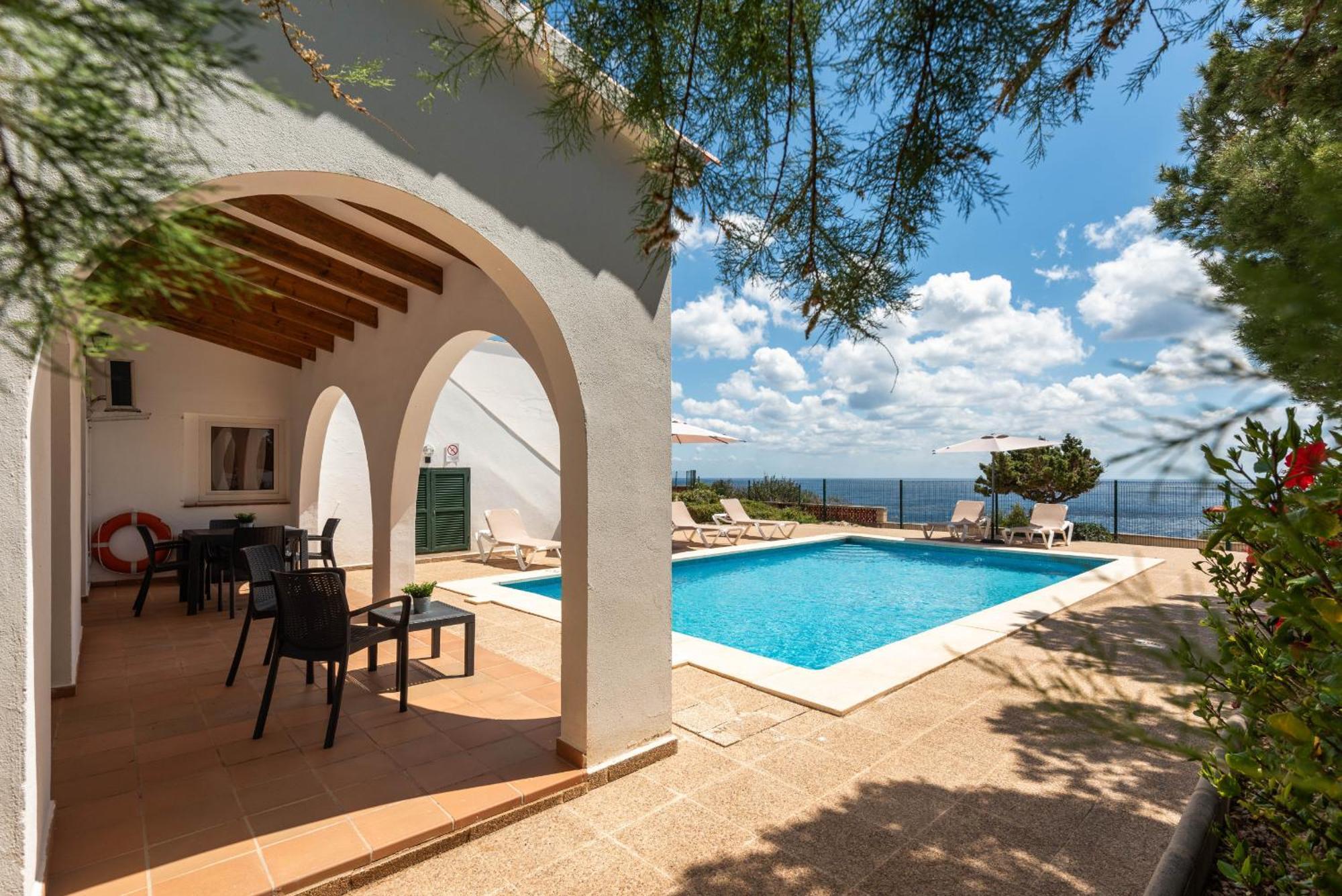 Villa Panorama Cala En Porter  Room photo